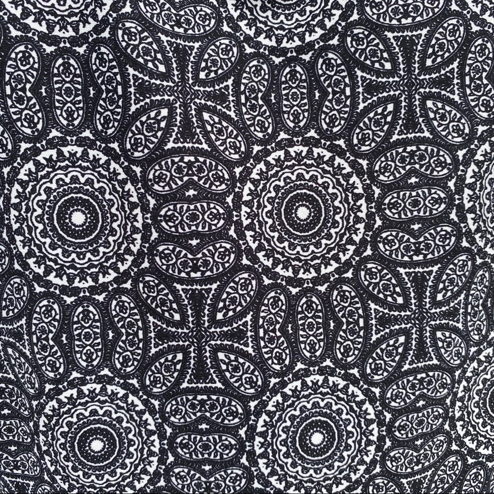 Tacera Pattern Dress - Picture 5 of 6